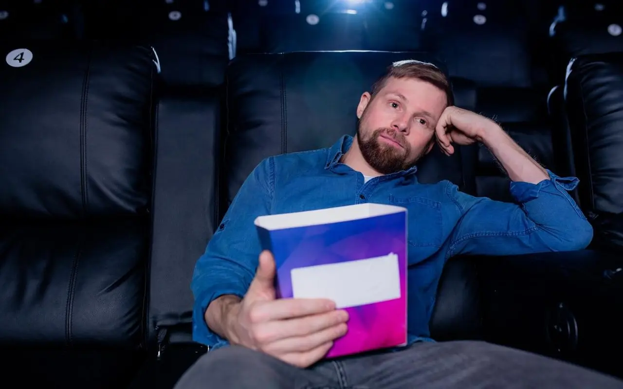 Filmy niezależne, które warto zobaczyć jesienią – lista dla koneserów