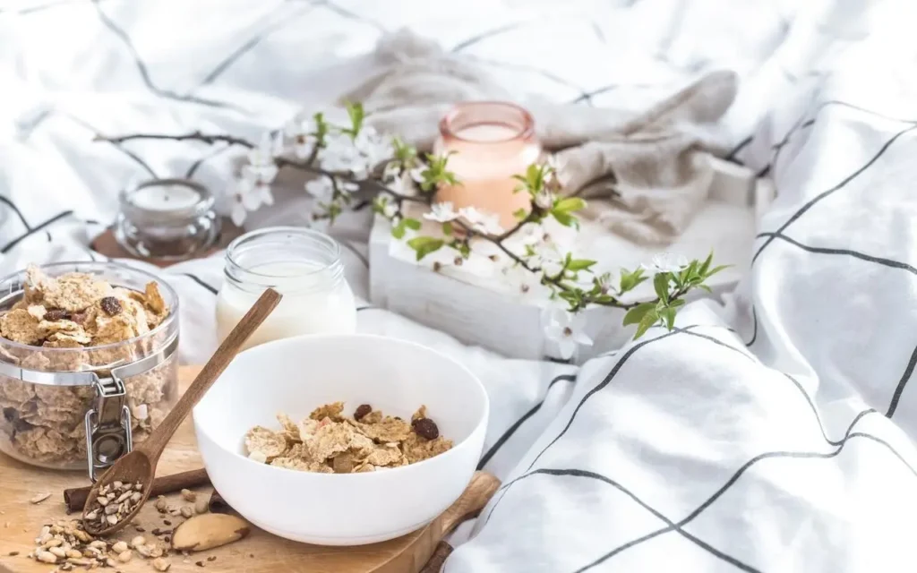 Jak organizować domowe wieczory tematyczne inspirowane kulturą skandynawską?