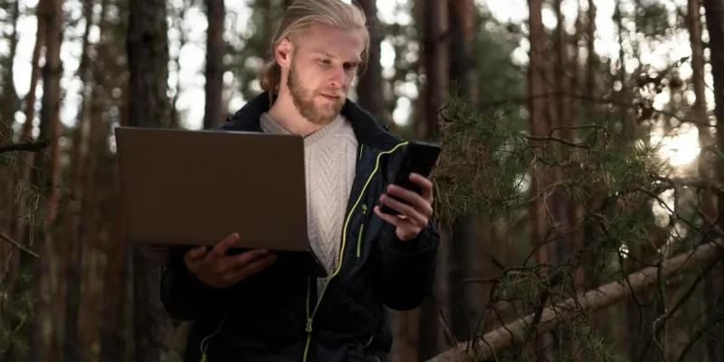 Jak praktykować cyfrowy detoks podczas samotnych podróży na weekend?