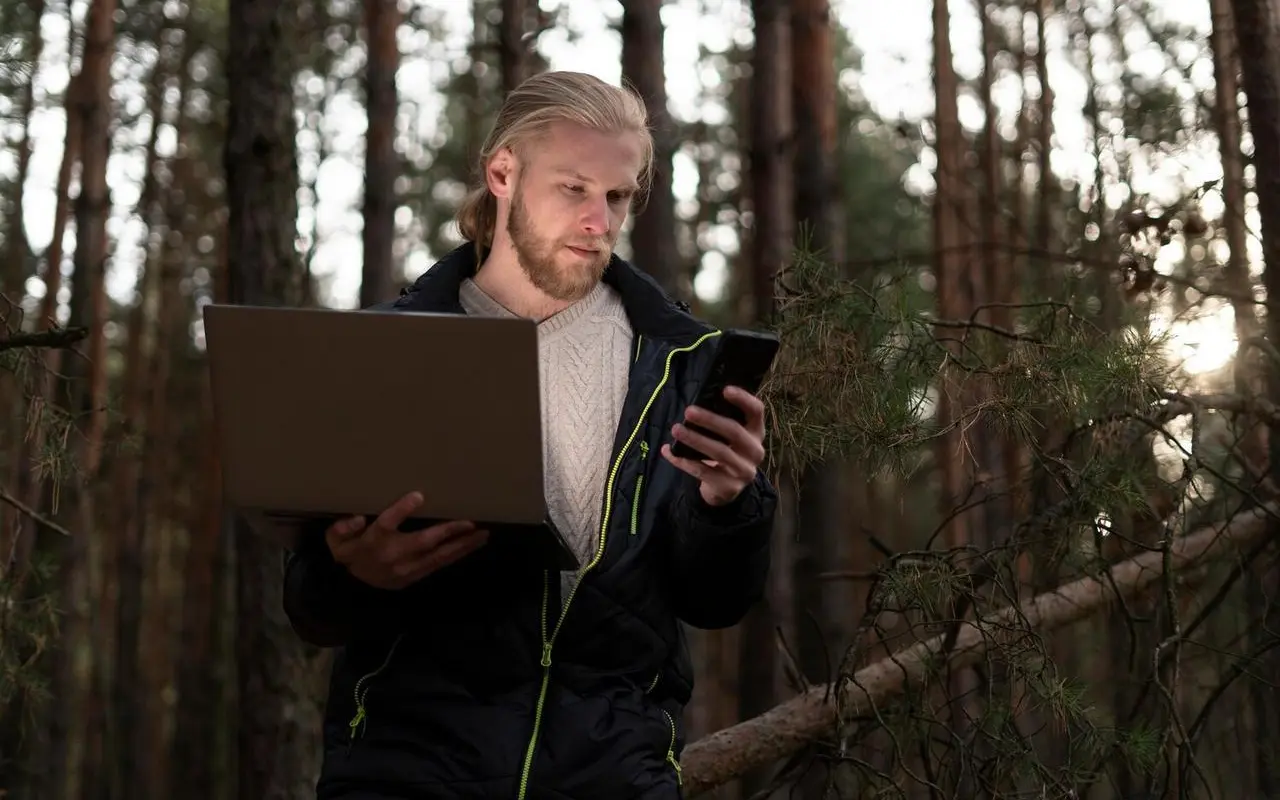 Jak praktykować cyfrowy detoks podczas samotnych podróży na weekend?