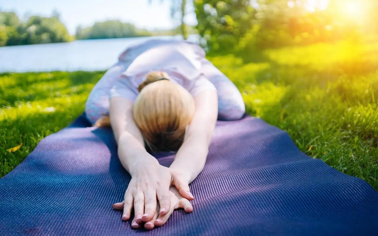 Jak stworzyć domowy rytuał relaksu po stresującym dniu w pracy?