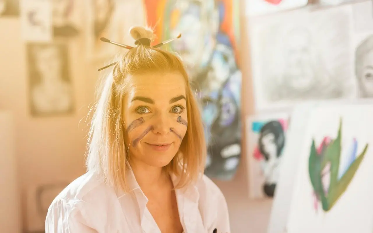 Jak sztuka współczesna może wspierać rozwój mindfulness u dorosłych?