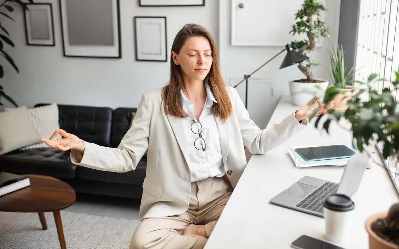 Jak zacząć mindfulness, prowadząc intensywny tryb życia zawodowego?